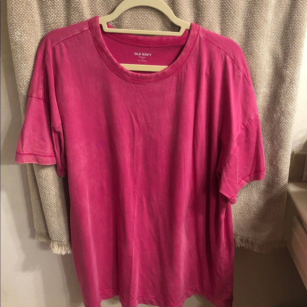 OLD NAVY VINTAGE WASH TEE🌷❤️